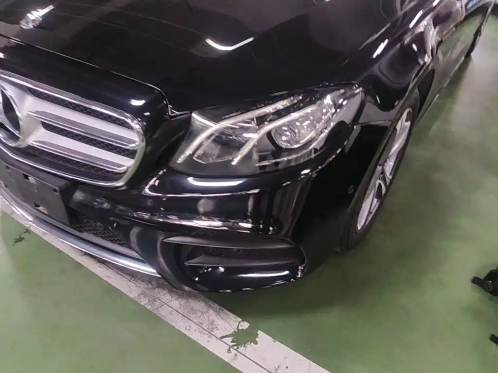 Mercedes-Benz E-Class — фото 24