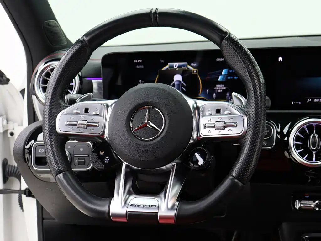 Mercedes-Benz A-Class AMG — фото 14