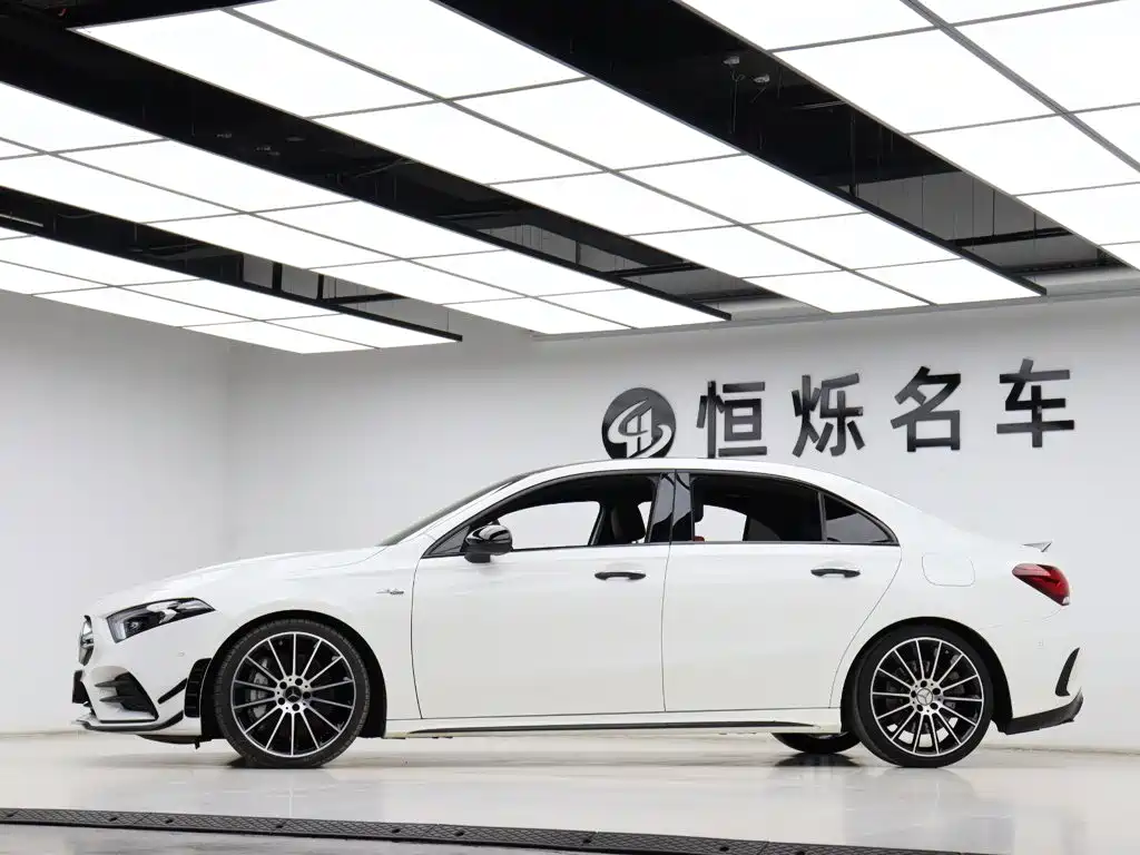 Mercedes-Benz A-Class AMG — фото 32