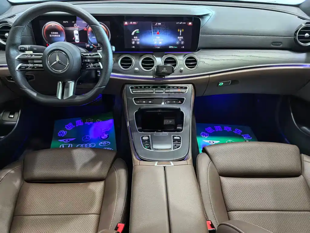 Mercedes-Benz E-Class — фото 14