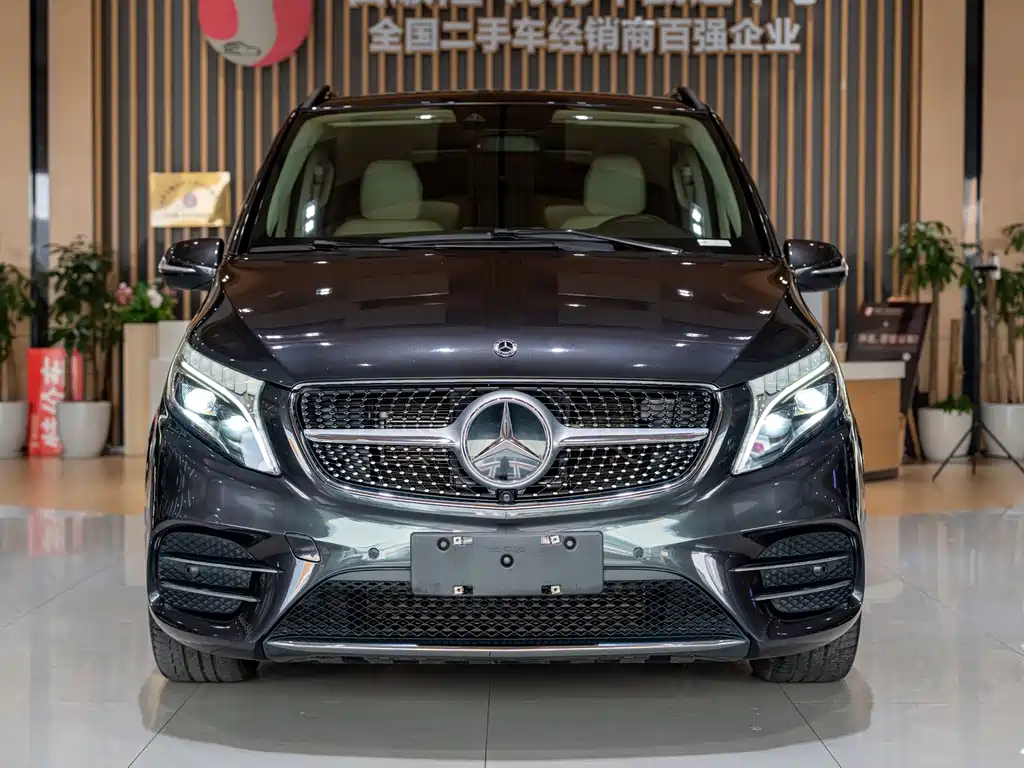 Mercedes-Benz V-Class — фото 2
