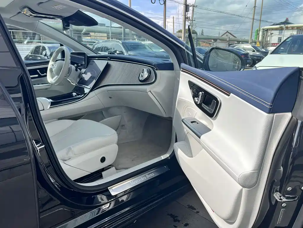 Mercedes-Benz EQE — фото 2