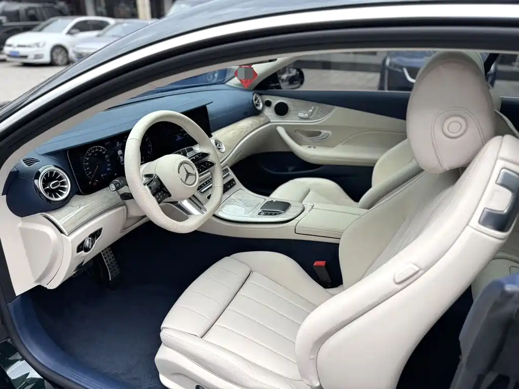 Mercedes-Benz E-Class (Import) — фото 4