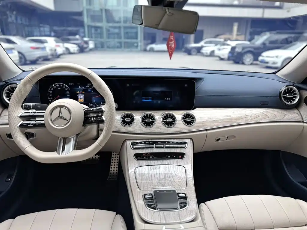 Mercedes-Benz E-Class (Import) — фото 5