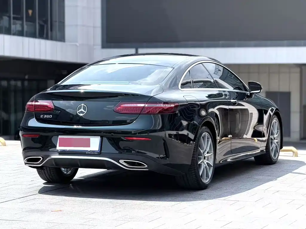 Mercedes-Benz E-Class (Import) — фото 7