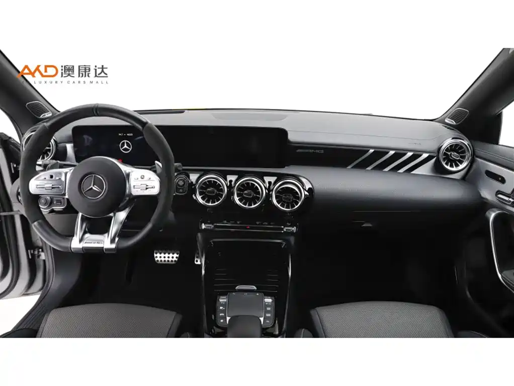 Mercedes-Benz CLA AMG — фото 5