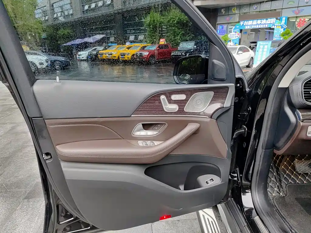 Mercedes-Benz GLE (Import) — фото 7
