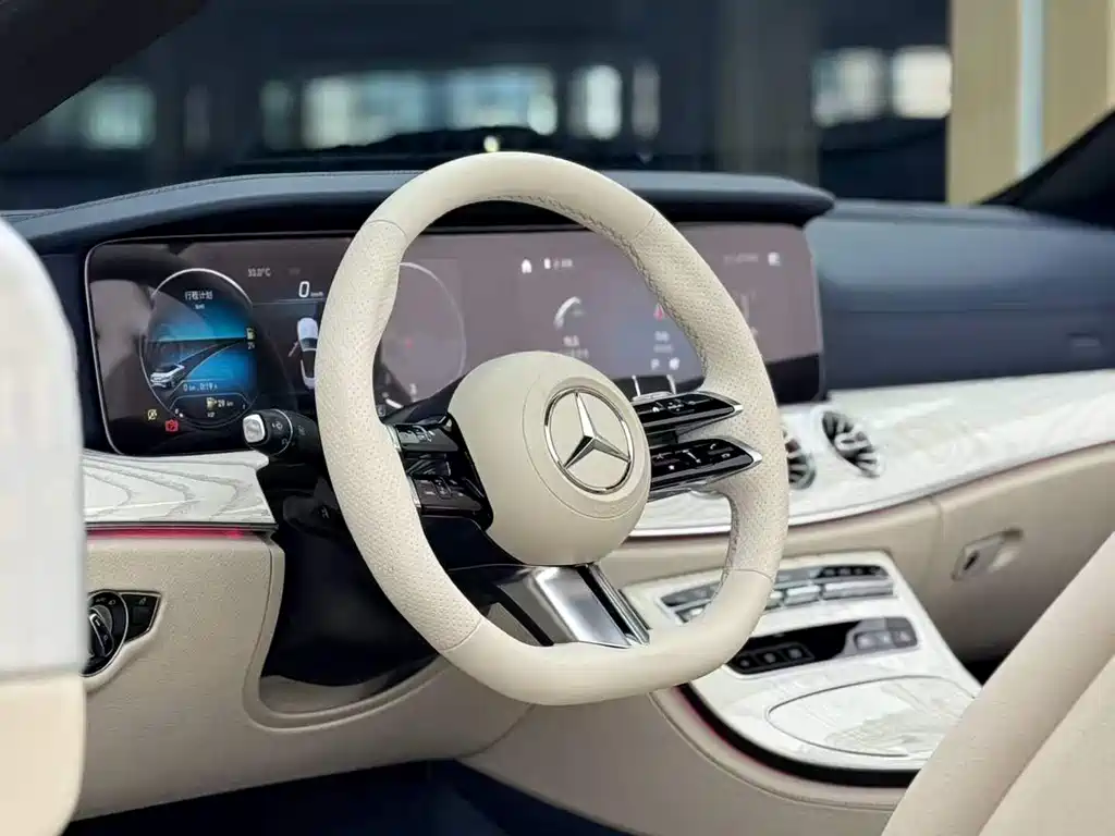 Mercedes-Benz E-Class (Import) — фото 3
