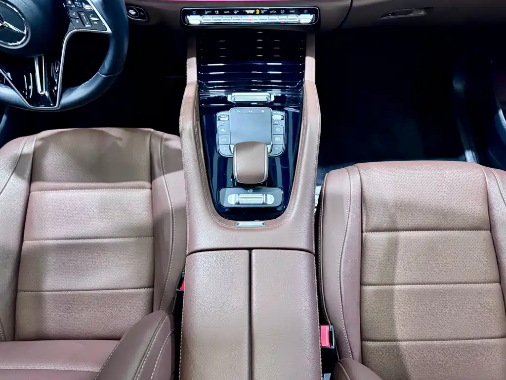 Mercedes-Benz GLE (Import) — фото 26