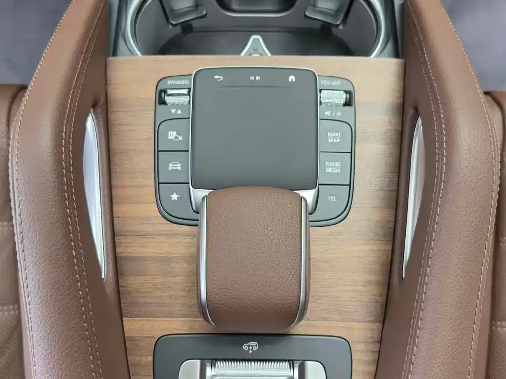 Mercedes-Benz GLS — фото 6