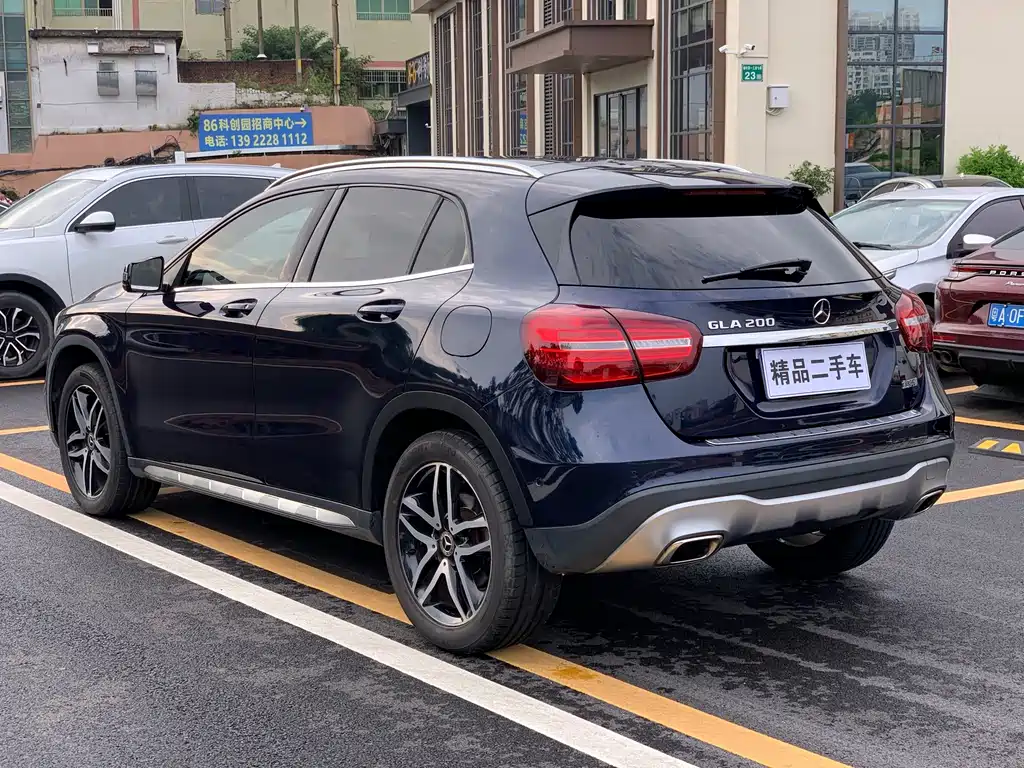 Mercedes-Benz GLA — фото 6