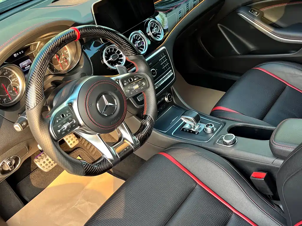 Mercedes-Benz GLA AMG — фото 11