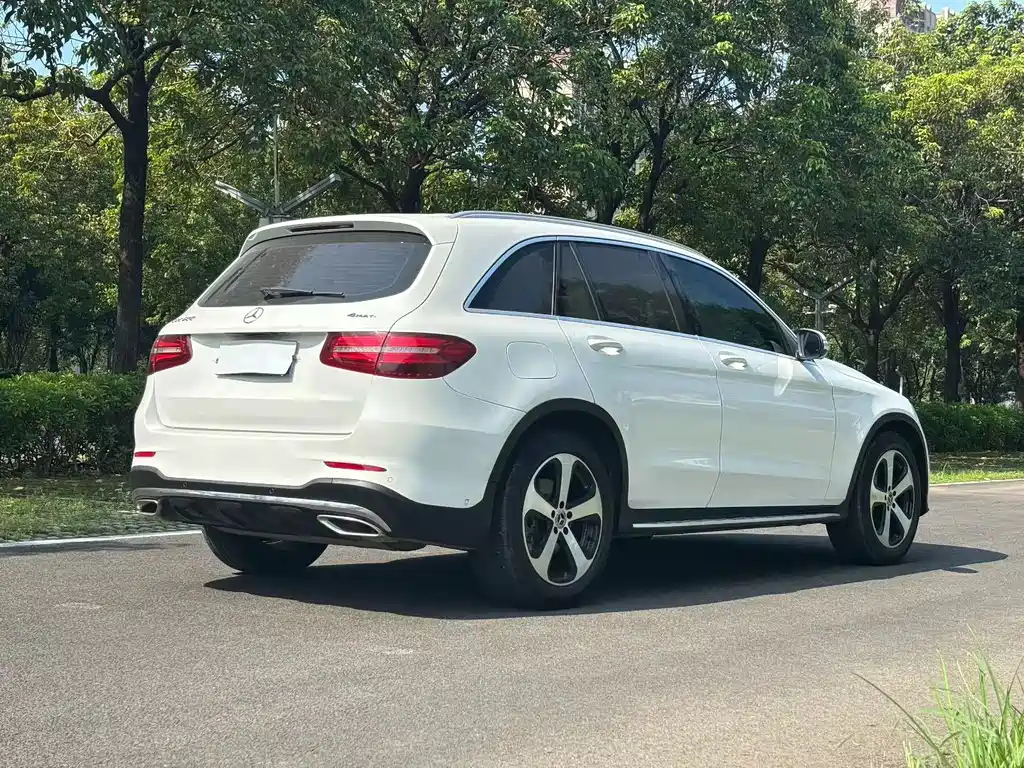 Mercedes-Benz GLC — фото 8