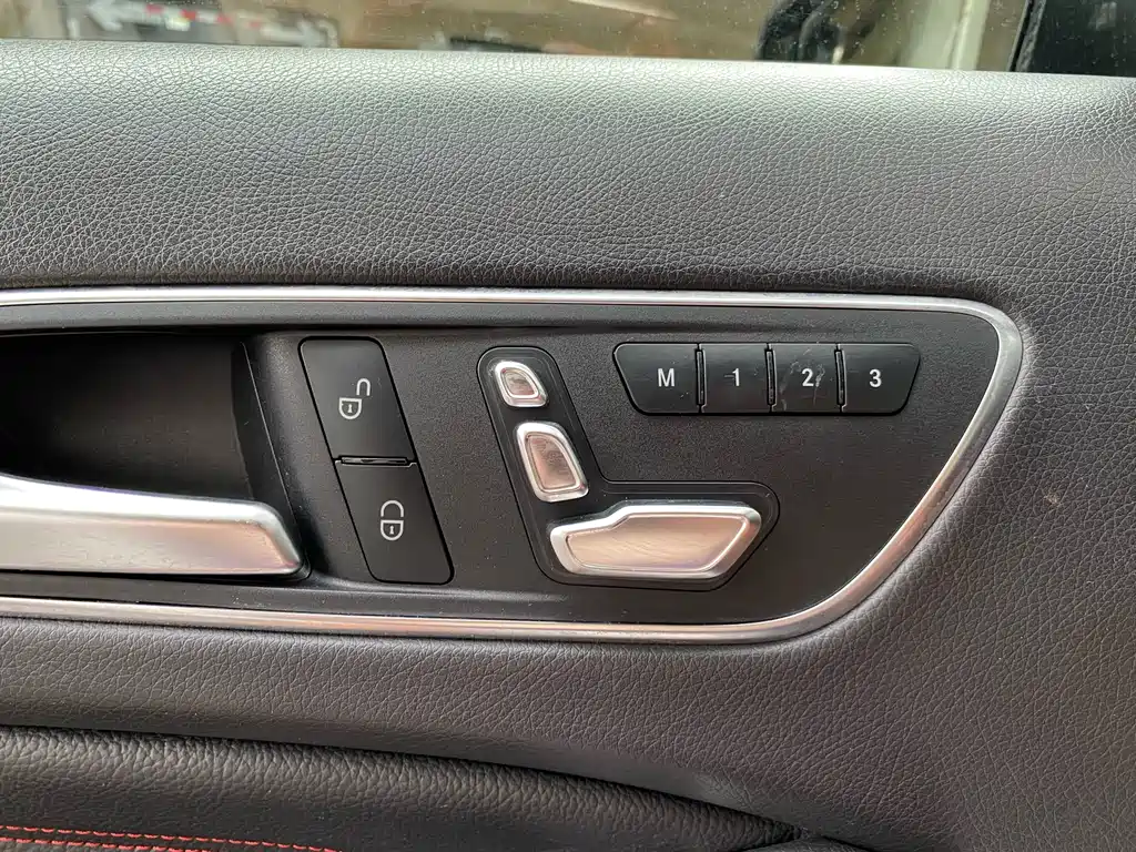 Mercedes-Benz GLA AMG — фото 14