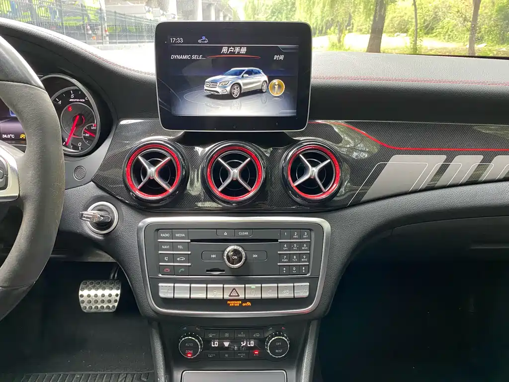 Mercedes-Benz GLA AMG — фото 18