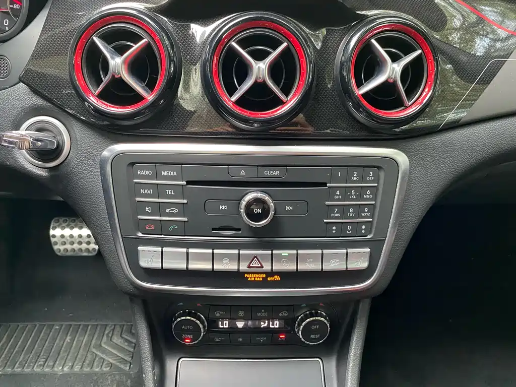 Mercedes-Benz GLA AMG — фото 19