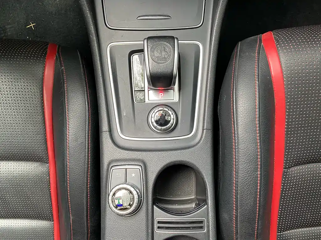 Mercedes-Benz GLA AMG — фото 20