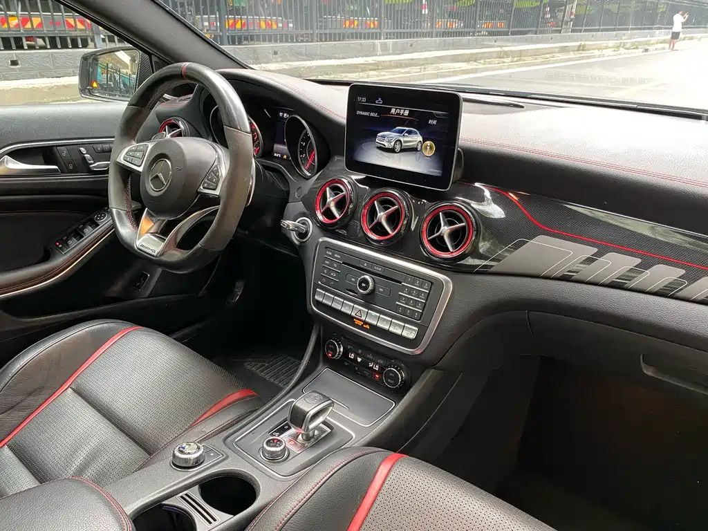 Mercedes-Benz GLA AMG — фото 21