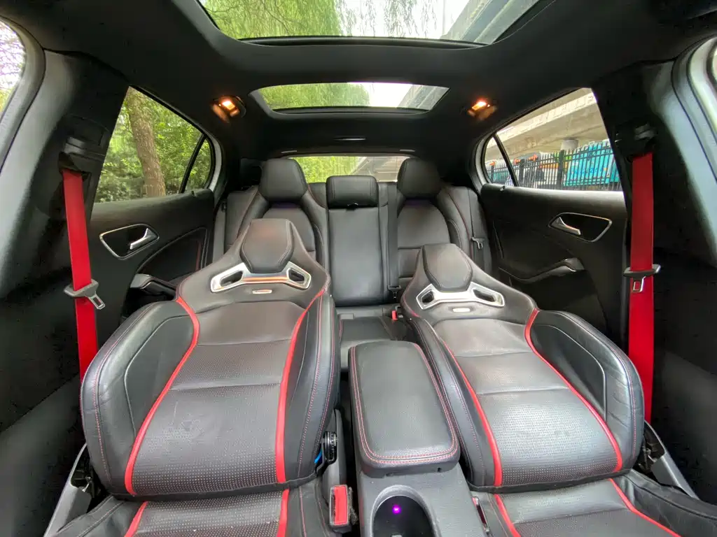 Mercedes-Benz GLA AMG — фото 23