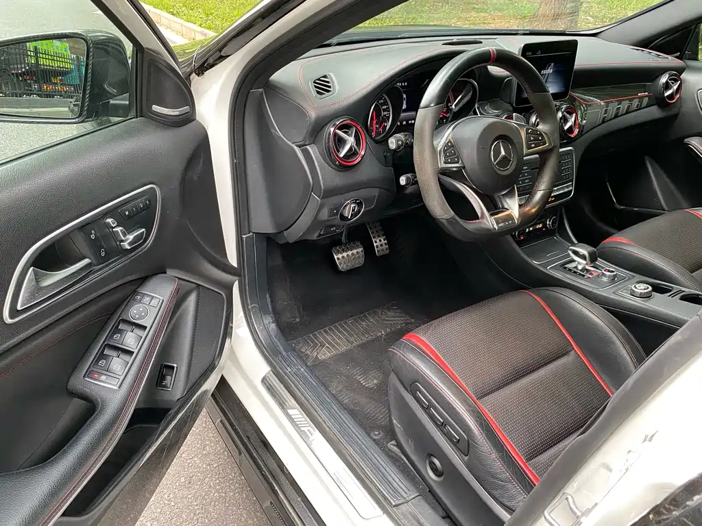 Mercedes-Benz GLA AMG — фото 4
