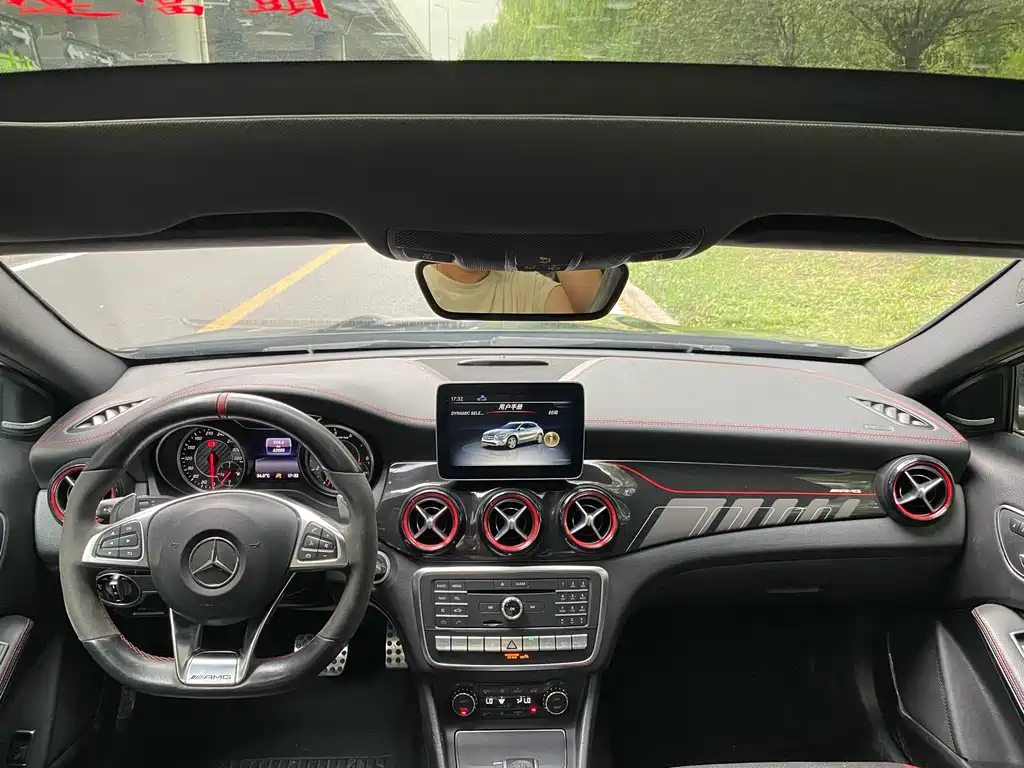 Mercedes-Benz GLA AMG — фото 6