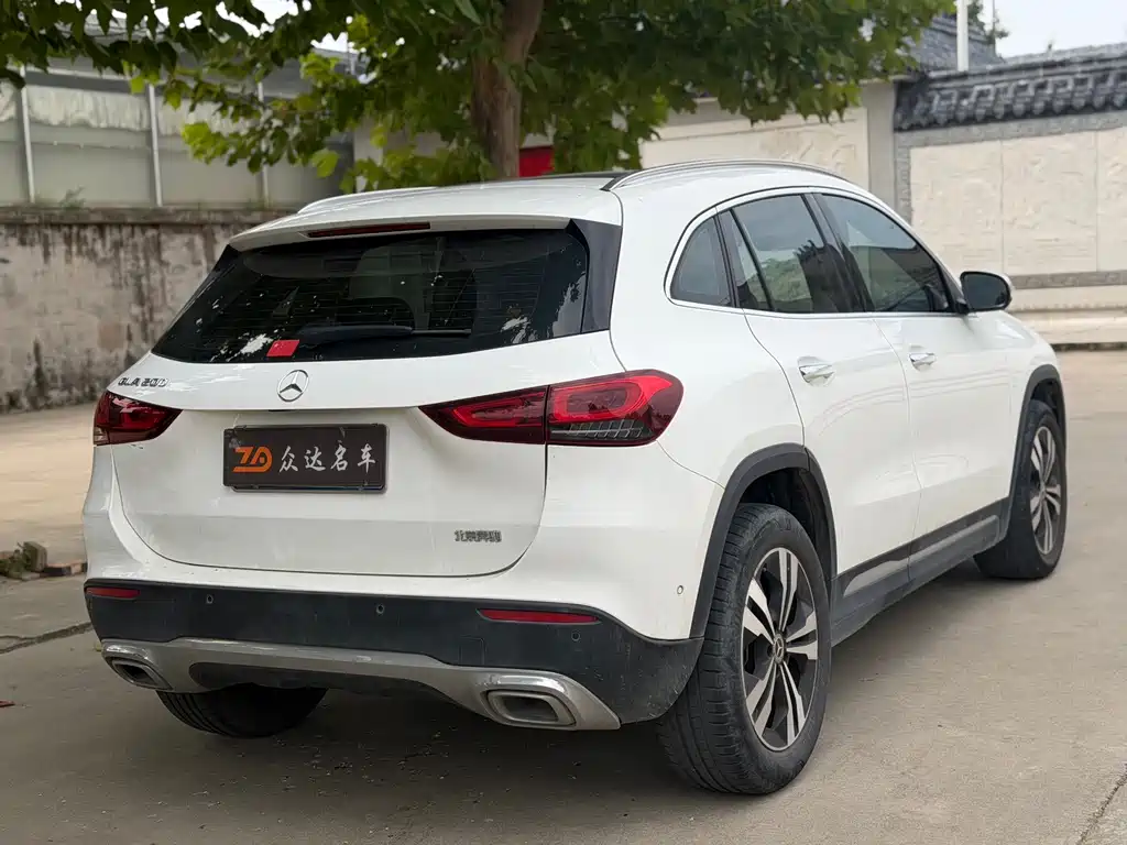 Mercedes-Benz GLA — фото 8