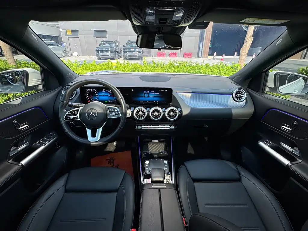 Mercedes-Benz EQA — фото 13