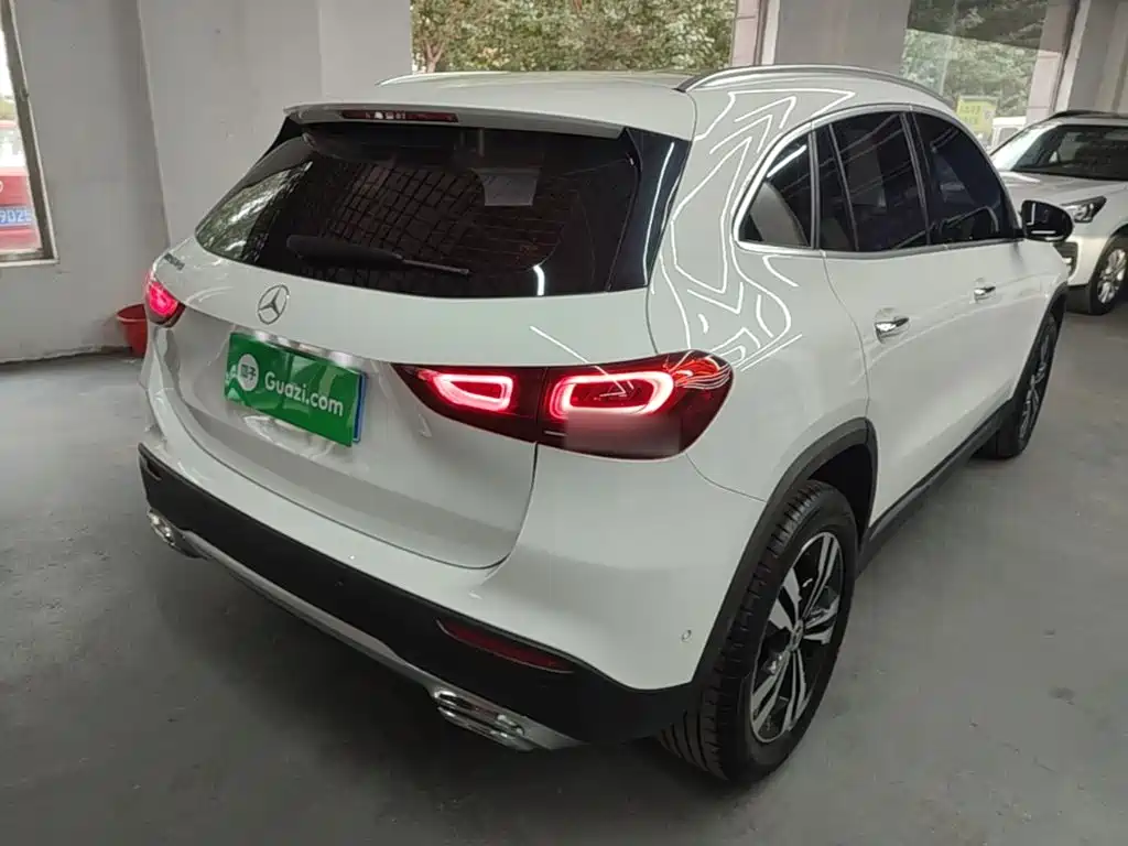 Mercedes-Benz GLA — фото 7
