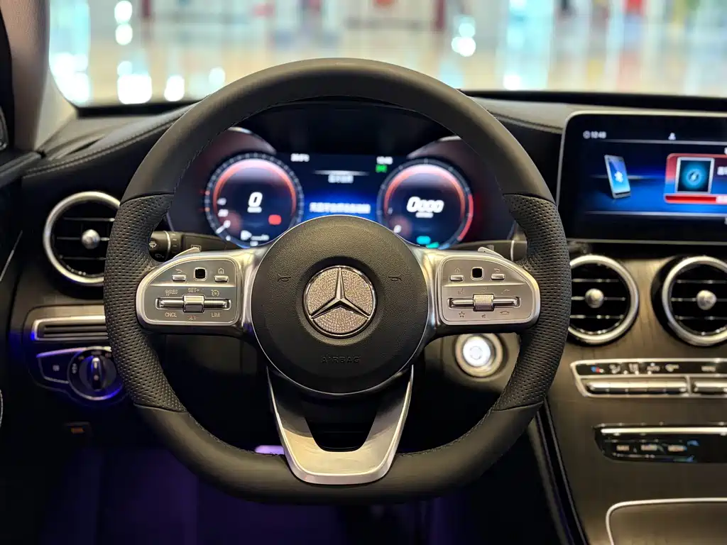 Mercedes-Benz C-Class — фото 17
