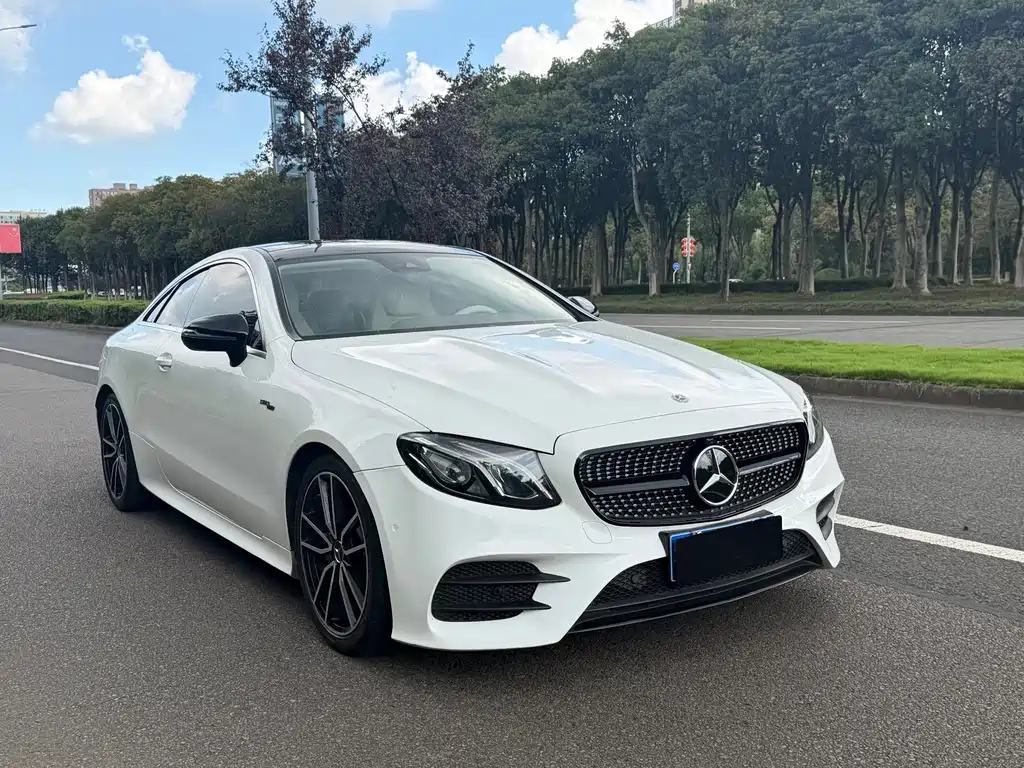 Mercedes-Benz E-Class (Import) — фото 3