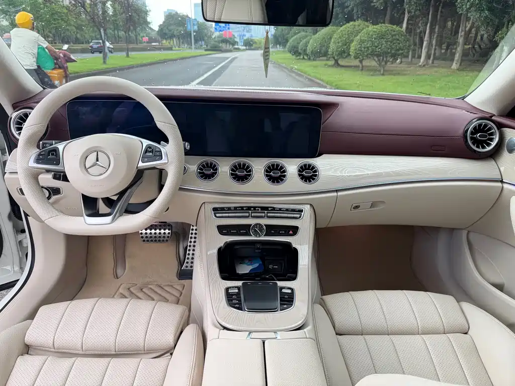 Mercedes-Benz E-Class (Import) — фото 4