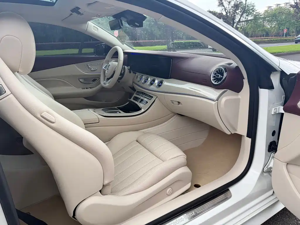 Mercedes-Benz E-Class (Import) — фото 9