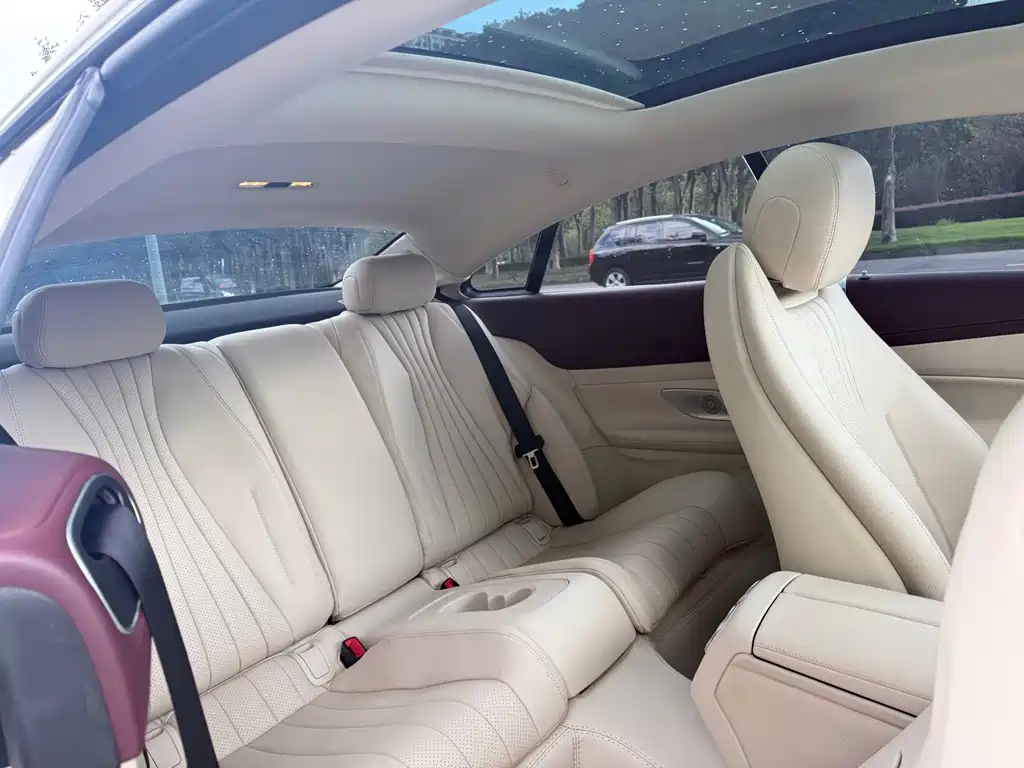 Mercedes-Benz E-Class (Import) — фото 10
