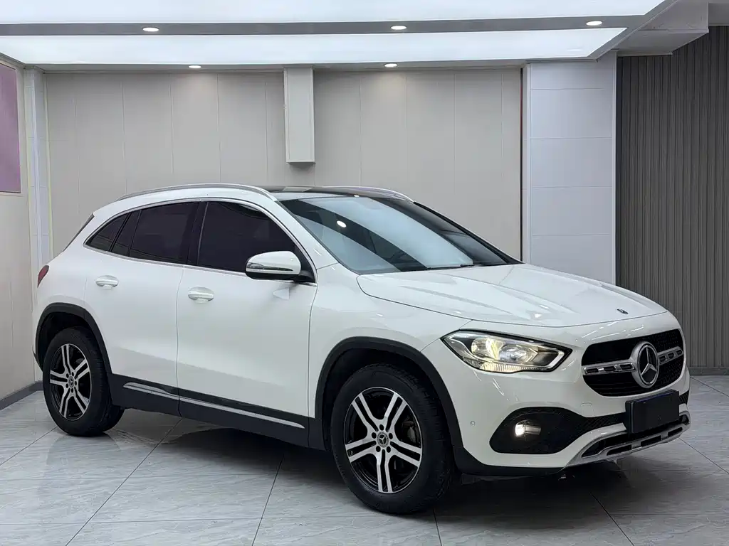 Mercedes-Benz GLA — фото 3
