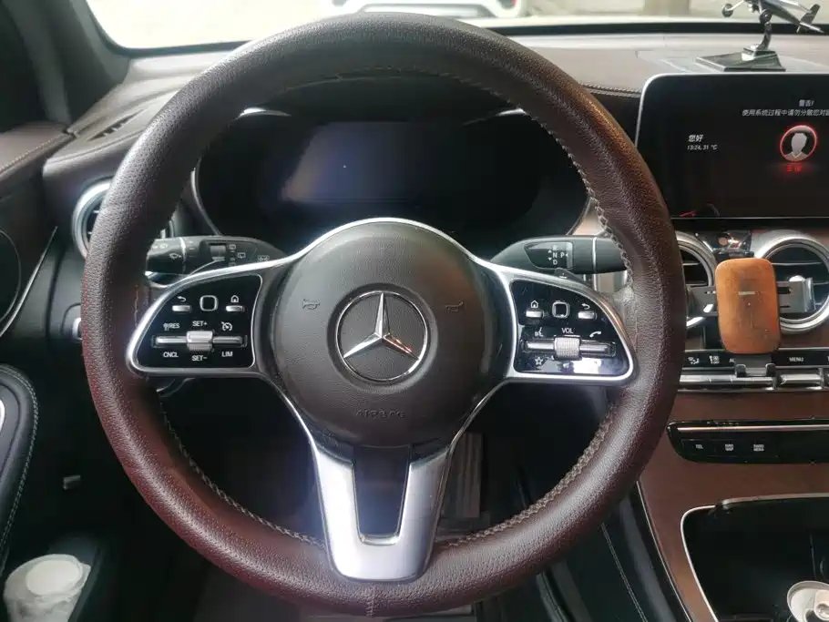 Mercedes-Benz GLC — фото 15