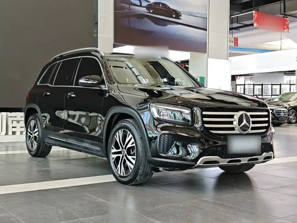 Mercedes-Benz GLB — фото 10