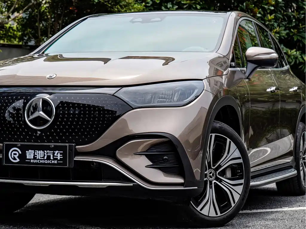 Mercedes-Benz EQE SUV — фото 8