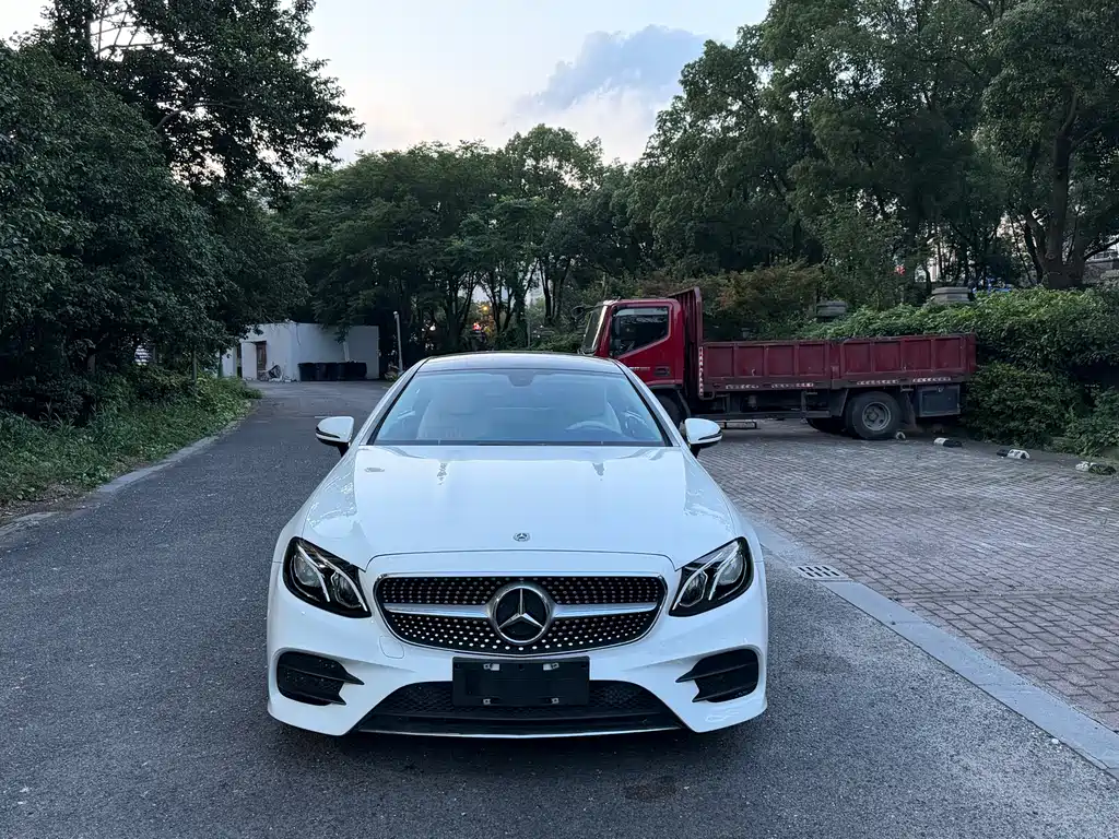 Mercedes-Benz E-Class (Import) — фото 3