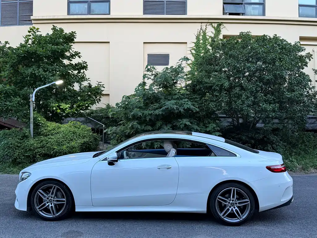 Mercedes-Benz E-Class (Import) — фото 4