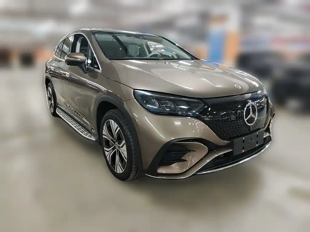 Mercedes-Benz EQE SUV — фото 6