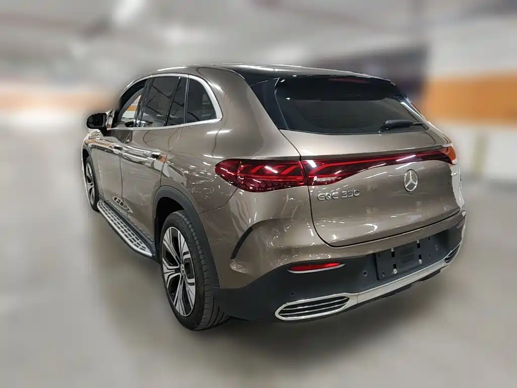 Mercedes-Benz EQE SUV — фото 7