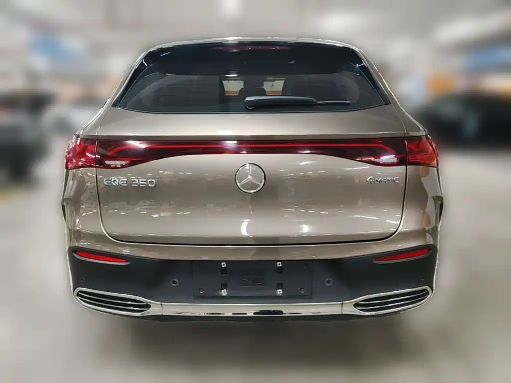 Mercedes-Benz EQE SUV — фото 8