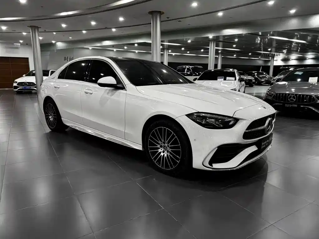 Mercedes-Benz C-Class — фото 7