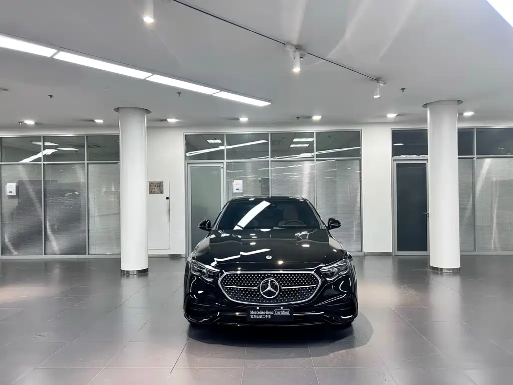 Mercedes-Benz E-Class (Import) — фото 2