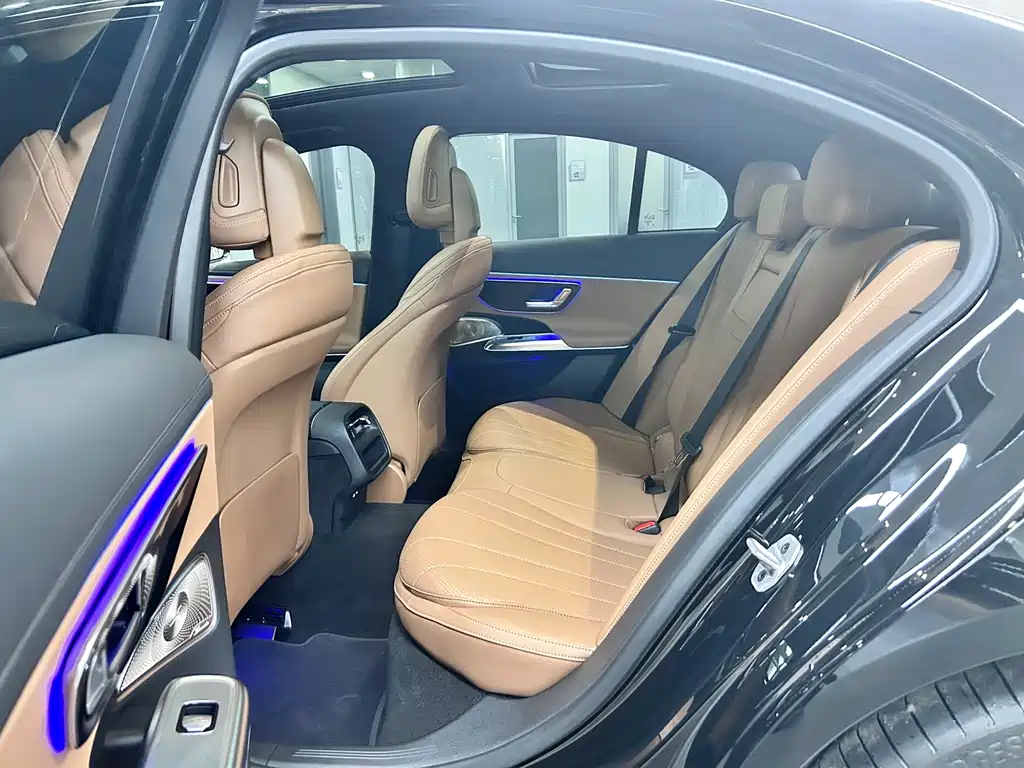 Mercedes-Benz E-Class (Import) — фото 11