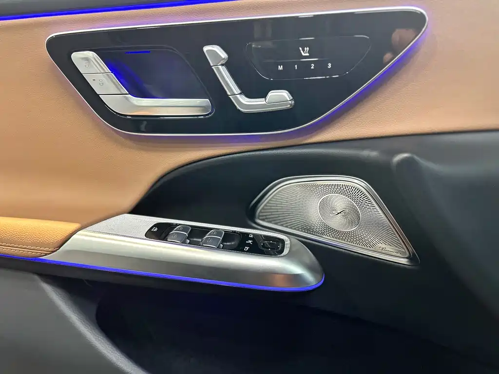 Mercedes-Benz E-Class (Import) — фото 17