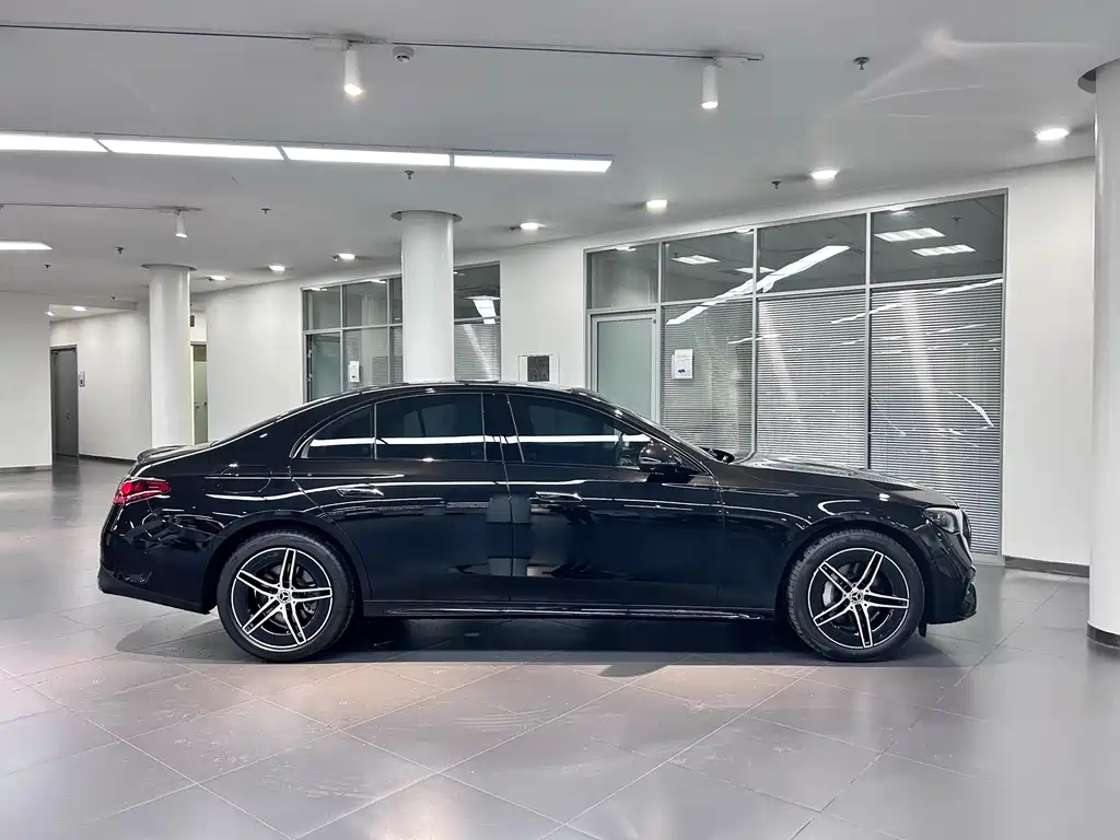 Mercedes-Benz E-Class (Import) — фото 7