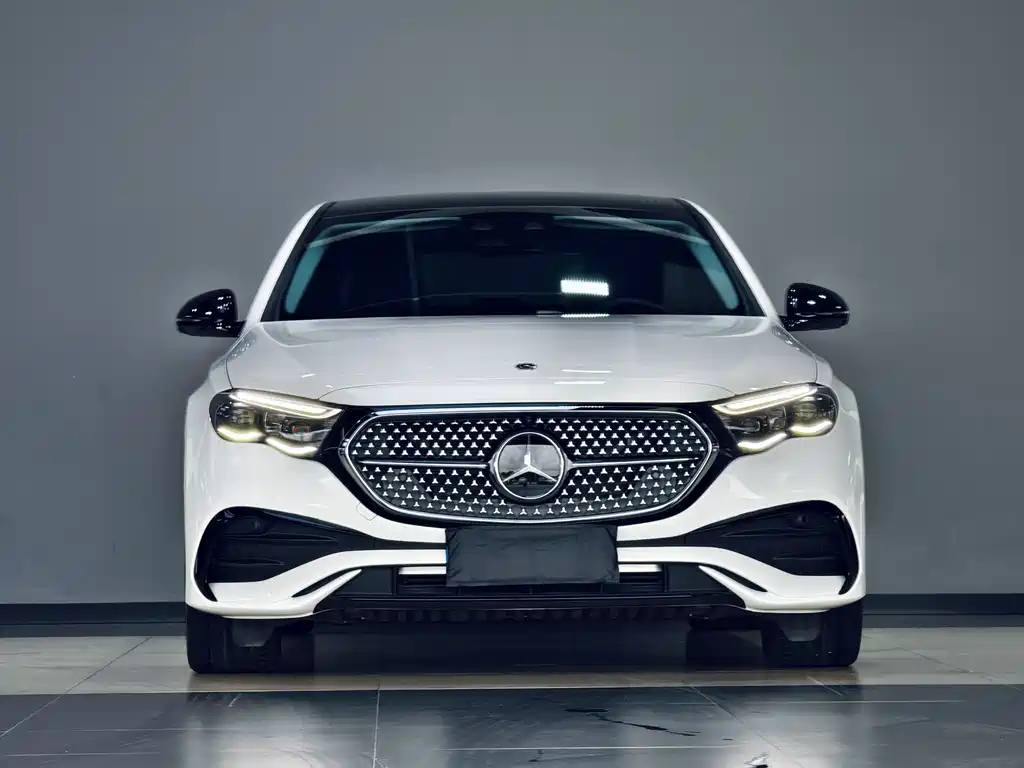 Mercedes-Benz E-Class (Import) — фото 2