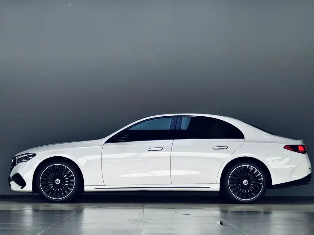 Mercedes-Benz E-Class (Import) — фото 3