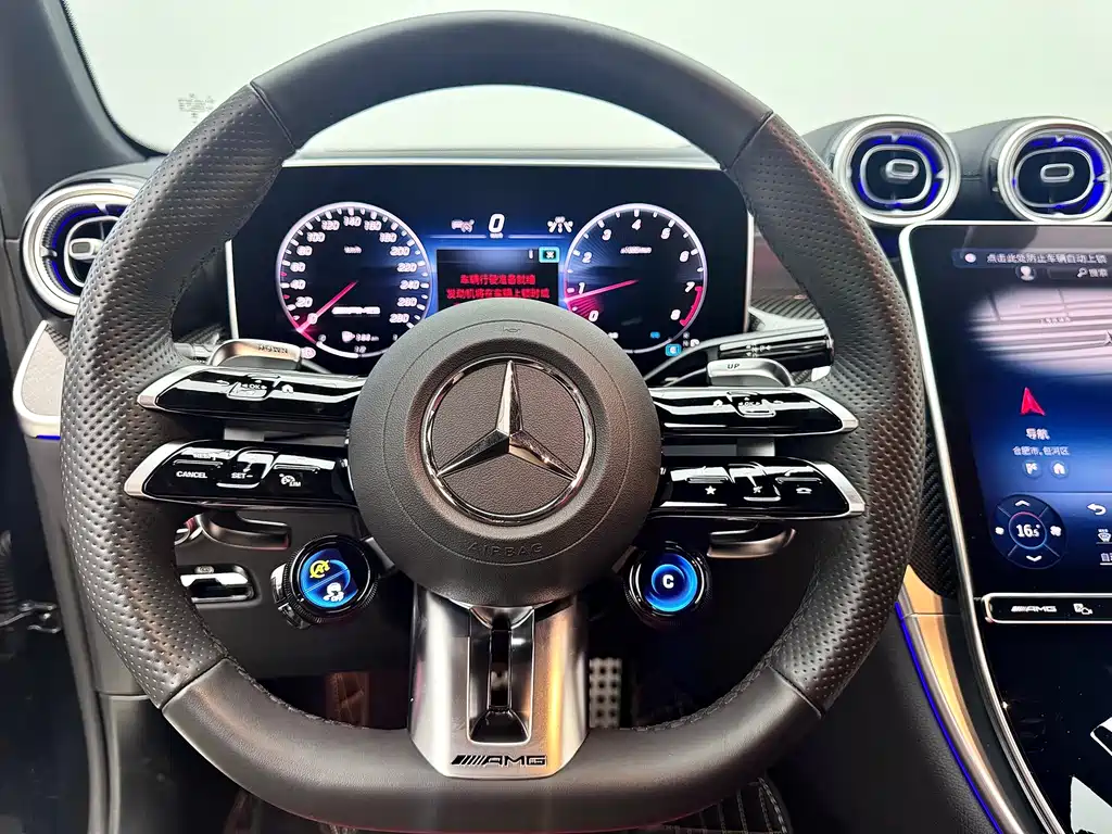 Mercedes-Benz GLC AMG — фото 13
